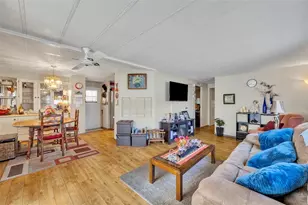 223 Paradise S, Leesburg, FL 34788 - Photo 15