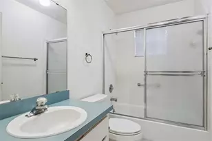 828 Dundee Cir, Leesburg, FL 34788 - Photo 23