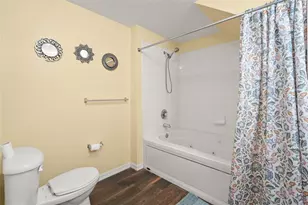4021 Venetian Bay Dr, Kissimmee, FL 34741 - Photo 9