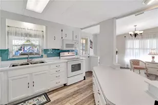 2236 Evergreen Cir, Zellwood, FL 32798 - Photo 11