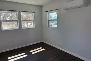 412 S 6th St, Leesburg, FL 34748 - Photo 3