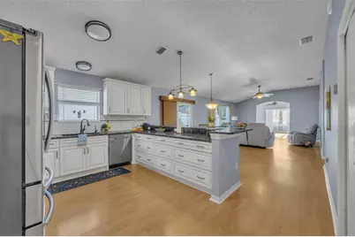 16867 SE 80th Ashgrove Terrace, The Villages, FL 32162 - Photo 7