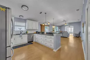 16867 SE 80th Ashgrove Terrace, The Villages, FL 32162 - Photo 7