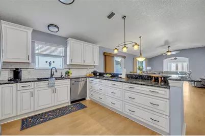 16867 SE 80th Ashgrove Terrace, The Villages, FL 32162 - Photo 11