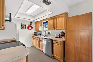 467 Constitution Dr, Orlando, FL 32809 - Photo 13