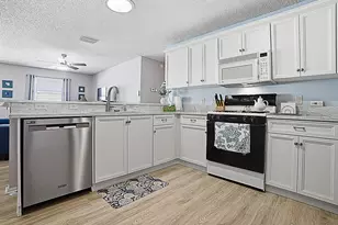 17385 SE 78th Draughton Ct, The Villages, FL 32162 - Photo 17