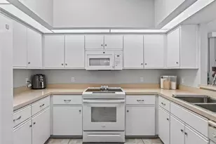 11180 SE 175th Pl, Summerfield, FL 34491 - Photo 15