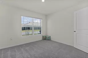 8661 Triumph Cir, Wildwood, FL 34785 - Photo 27