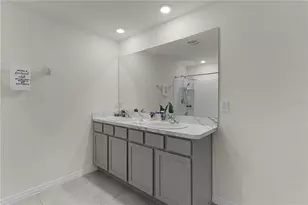 8661 Triumph Cir, Wildwood, FL 34785 - Photo 25