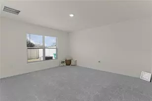 8661 Triumph Cir, Wildwood, FL 34785 - Photo 21