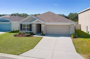 8661 Triumph Cir, Wildwood, FL 34785 - Photo 49