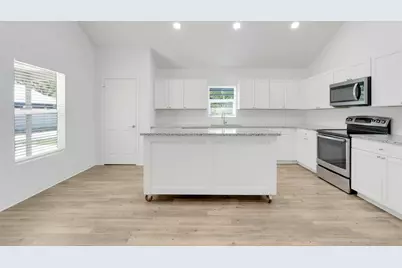 342 NW 9th Avenue, Webster, FL 33597 - Photo 7