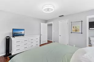 2923 Conway Gardens Rd, Orlando, FL 32806 - Photo 13