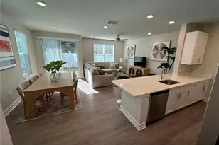 1129 E Caroline St, Tavares, FL 32778 - Photo 3