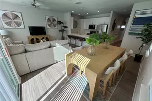 1129 E Caroline St, Tavares, FL 32778 - Photo 5