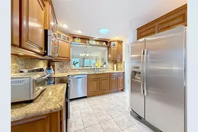 8641 SE 168th Kittredge Loop, The Villages, FL 32162 - Photo 27