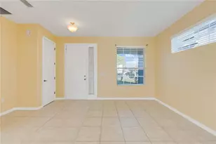 413 Split Oak Ct, Eustis, FL 32736 - Photo 9