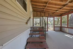 31621 S Lake Dr, Eustis, FL 32736 - Photo 13