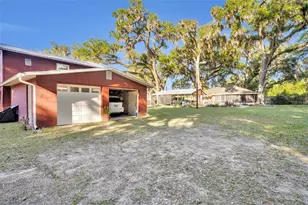 26721 Bloomfield Ave, Yalaha, FL 34797 - Photo 49