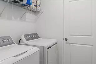 1020 Calico Pointe Cir, Groveland, FL 34736 - Photo 17