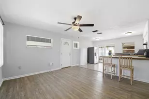 14338 Lake Junietta Dr, Tavares, FL 32778 - Photo 5