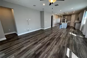 2448 Spring Breeze Dr, Leesburg, FL 34748 - Photo 5