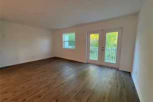 2525 6th Ave Dr E, Bradenton, FL 34208 - Photo 9