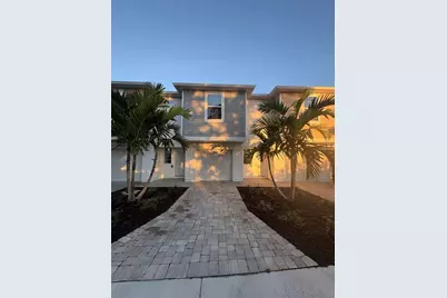 2525 6th Avenue Drive E, Bradenton, FL 34208 - Photo 1