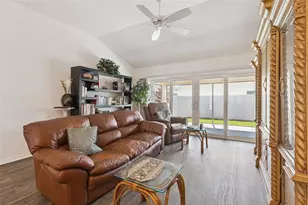 2378 Youngmann Loop, The Villages, FL 32163 - Photo 9