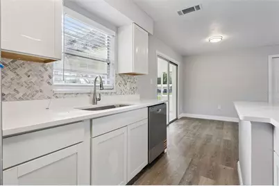 801 Elm Avenue, Fruitland Park, FL 34731 - Photo 11