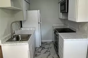 822 N New Hampshire Ave, Tavares, FL 32778 - Photo 5