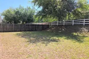 2076 Newtown Rd, Groveland, FL 34736 - Photo 21