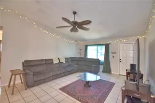 3654 Opal Dr, Mulberry, FL 33860 - Photo 5