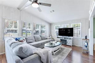 809 Orchid St, Lady Lake, FL 32159 - Photo 13