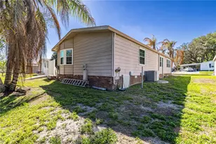 809 Orchid St, Lady Lake, FL 32159 - Photo 37