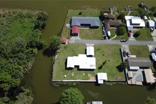 664 Cr 467, Lake Panasoffkee, FL 33538 - Photo 41