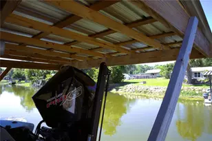 664 Cr 467, Lake Panasoffkee, FL 33538 - Photo 11