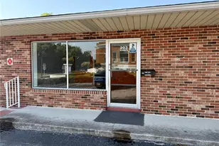 203 W Alfred St, Tavares, FL 32778 - Photo 1