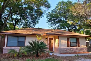 25829 Westmoreland St, Sorrento, FL 32776 - Photo 3