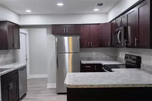 25829 Westmoreland St, Sorrento, FL 32776 - Photo 5