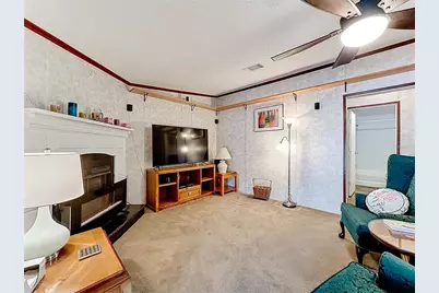 1658 Elkhart Circle, Tavares, FL 32778 - Photo 9