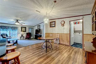 1658 Elkhart Cir, Tavares, FL 32778 - Photo 13