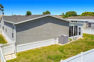 1658 Elkhart Cir, Tavares, FL 32778 - Photo 41