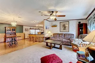 1658 Elkhart Cir, Tavares, FL 32778 - Photo 15