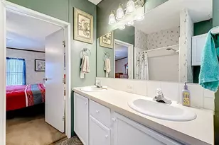 1658 Elkhart Cir, Tavares, FL 32778 - Photo 23