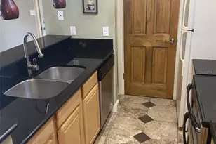 246 Afton Square, Altamonte Springs, FL 32714 - Photo 7