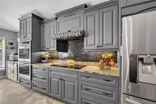 2040 Park Forest Blvd, Mount Dora, FL 32757 - Photo 17