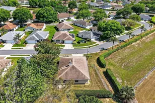 1984 Golden Palm Cir, Tavares, FL 32778 - Photo 33