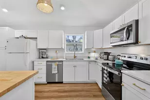 1984 Golden Palm Cir, Tavares, FL 32778 - Photo 7