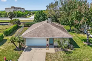 1984 Golden Palm Cir, Tavares, FL 32778 - Photo 3